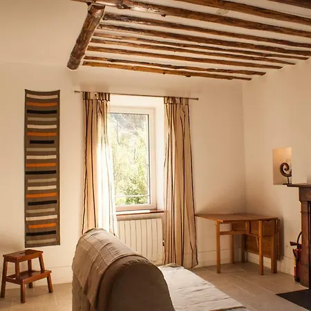 Le Colombier Bed & Breakfast *