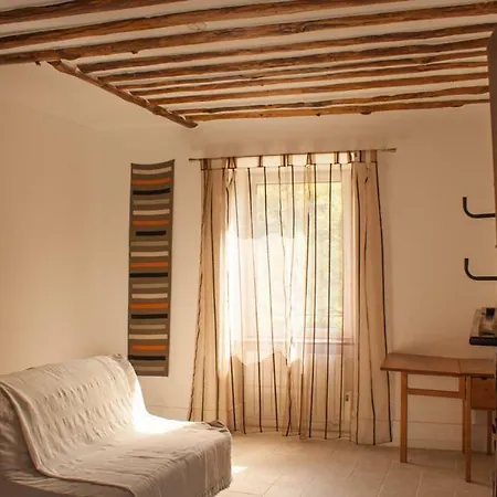 Le Colombier Bed & Breakfast *