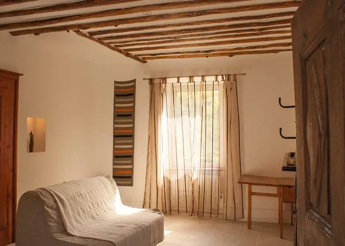 Le Colombier Bed & Breakfast *